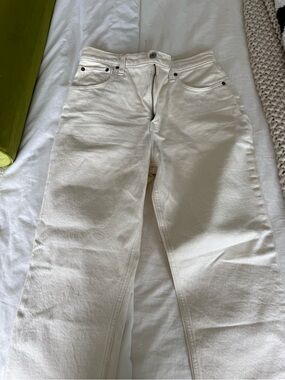 Abercrombie the 90s Straight ultra high-rise Cream Jeans - Size 6 SHORT